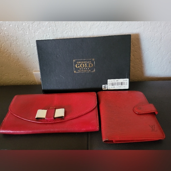 Louis Vuitton, Chloe And Cococelux Gold Wallets - Picture 2 of 13